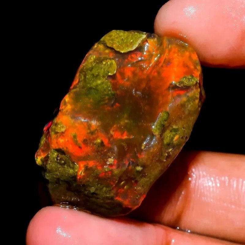 Opale en brut de feu multicolore Très rare ! 51Ct- 10.2 g #4.3