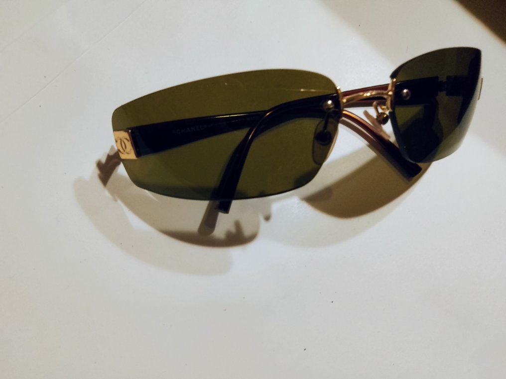 Chanel - 太阳镜 #1.0