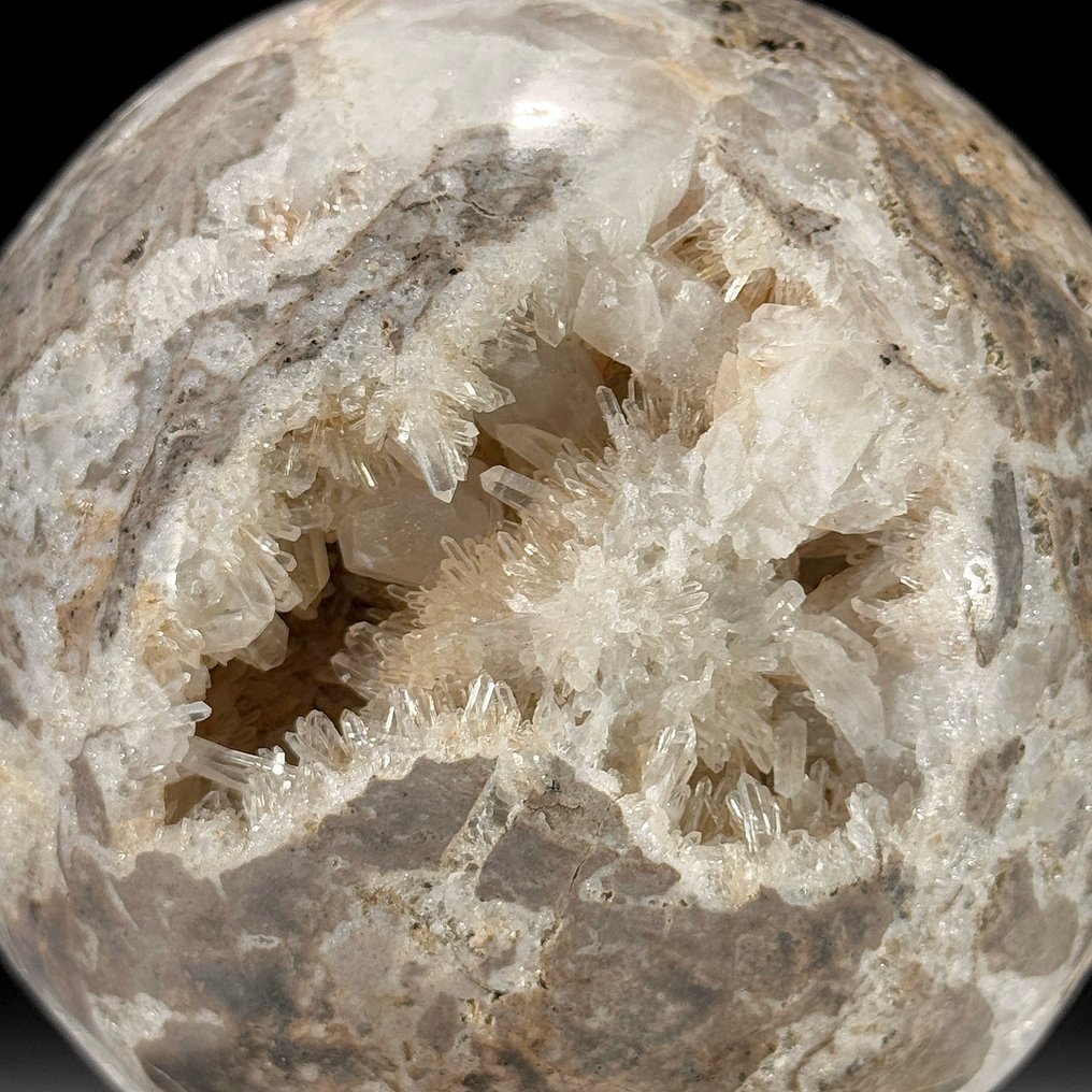 NO RESERVE PRICE - Stunning Pair of Crystal Quartz- Spheres on custom stands - Height: 12 cm - Width: 10.3 cm- 2100 g - (2) #3.2