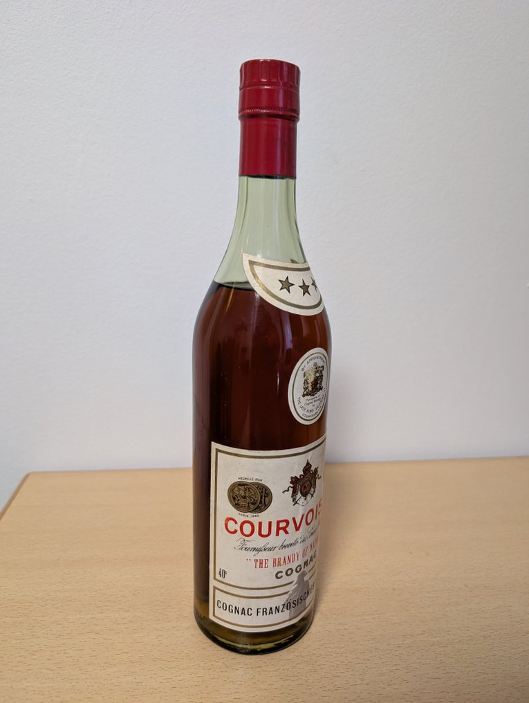 Courvoisier - 3 Stars - b. 1950s - n/a (70cl-75cl) #1.0