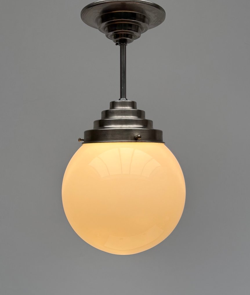 Ceiling lamp - Nickel plated brass, Opaline glass - Hanging / ceiling lamp made of nickel-plated brass with an opaline glass shade. #1.0