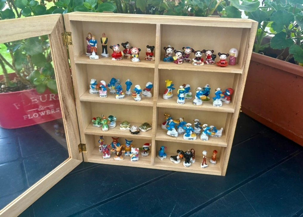 Brand Unknown - Παιχνίδι Une belle collection de figurines en porcelaine - 2000-2010 #1.0