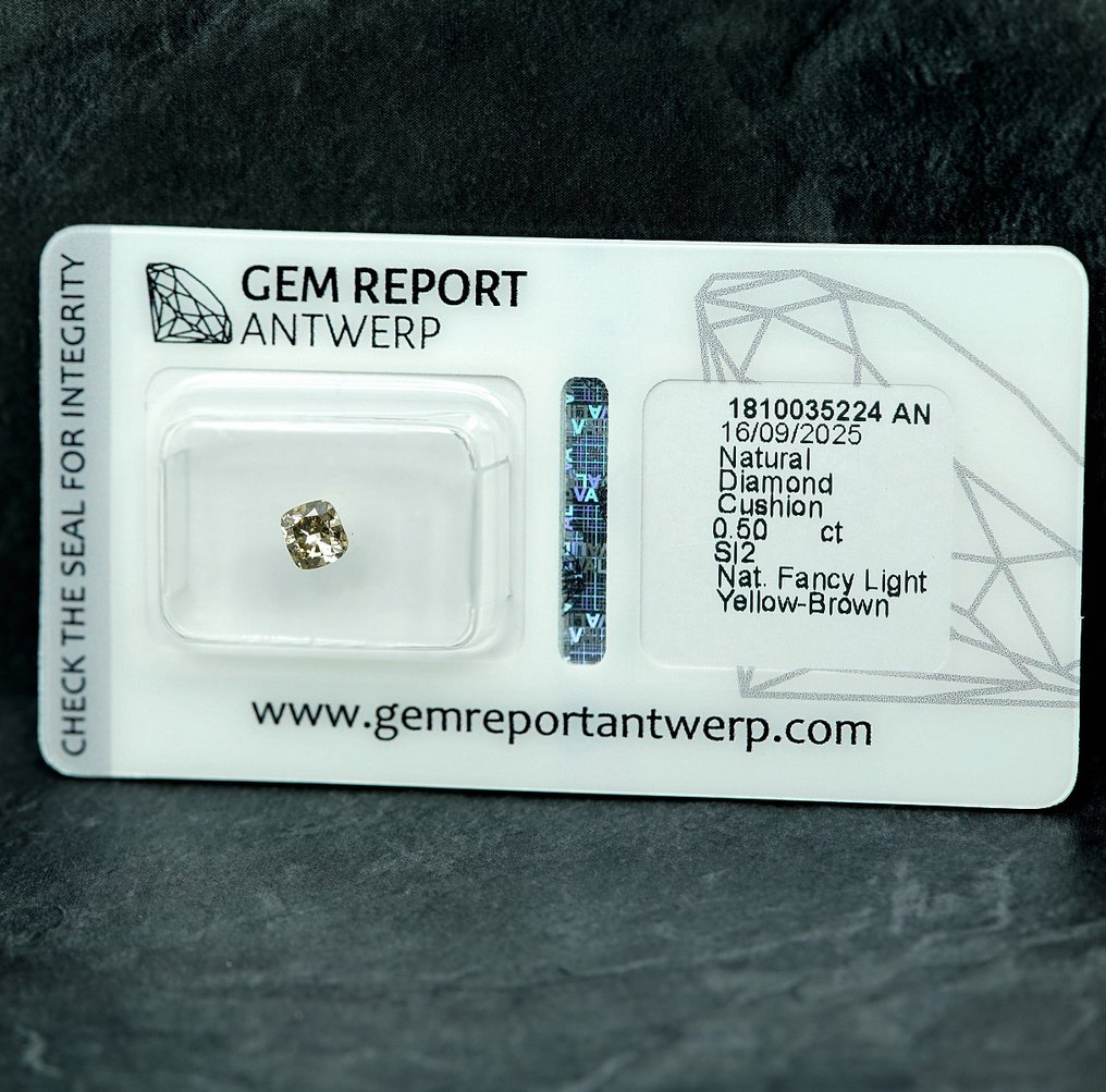 χωρίς τιμή ασφαλείας - 1 pcs Διαμάντι (Φυσικού χρώματος) - 0.50 ct - Κούσιον - Fancy light Κίτρινο Καφέ - SI2 - Gem Report Antwerp (GRA) #3.2