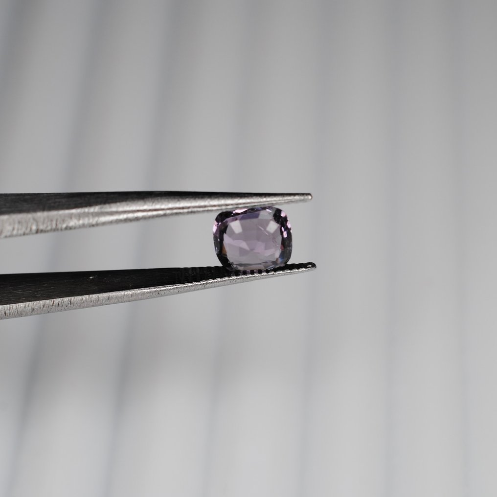 Nincs minimálár Lila Spinell - 1.15 ct - Nemzetközi Gemmológiai Intézet (IGI) #2.1