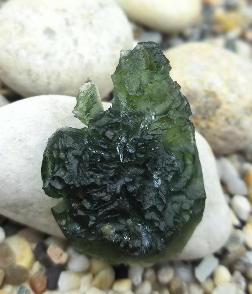 来自南波希米亚Besednice的莫尔达维特 - 高度: 40 mm - 闊度: 31 mm - 13.5 g #1.0