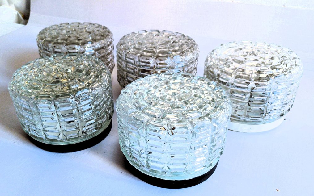 Ceiling lamp - Crystal and chromed steel - Set of five ceiling fixtures with cut glass. #4.3