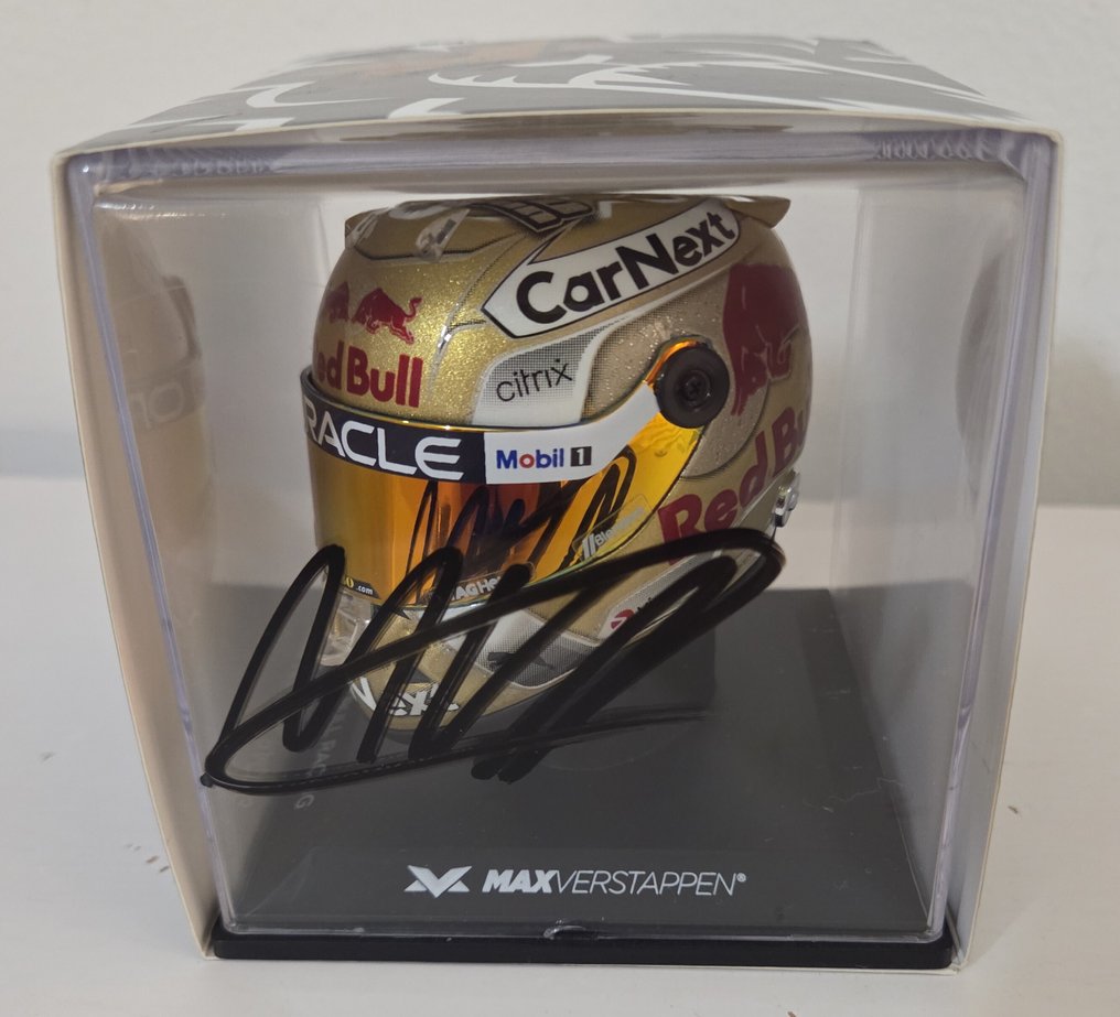 Red Bull 1:2 - Model race car - Verstappen helmet world champion 2022 firmato autografo ologramma formula uno #1.0