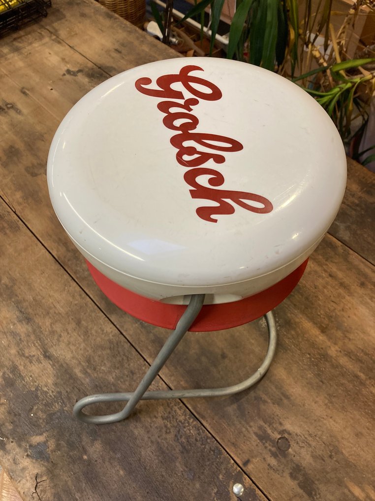 Grolsch - Side table - Iron #1.0