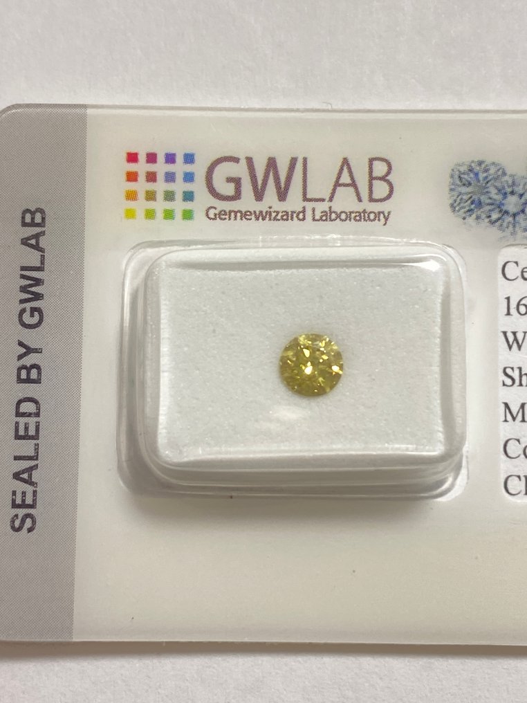 没有保留价 - 1 pcs 钻石  (经彩色处理)  - 0.39 ct - 圆形 - Fancy intense 稍帶棕色的, 稍帶綠色的 - I1 内含一级 - Gemewizard宝石实验室（GWLab） #1.0