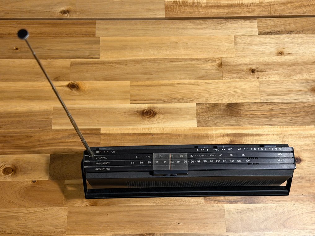 Bang & Olufsen Jacob Jensen - Beolit 505 Radio #3.2