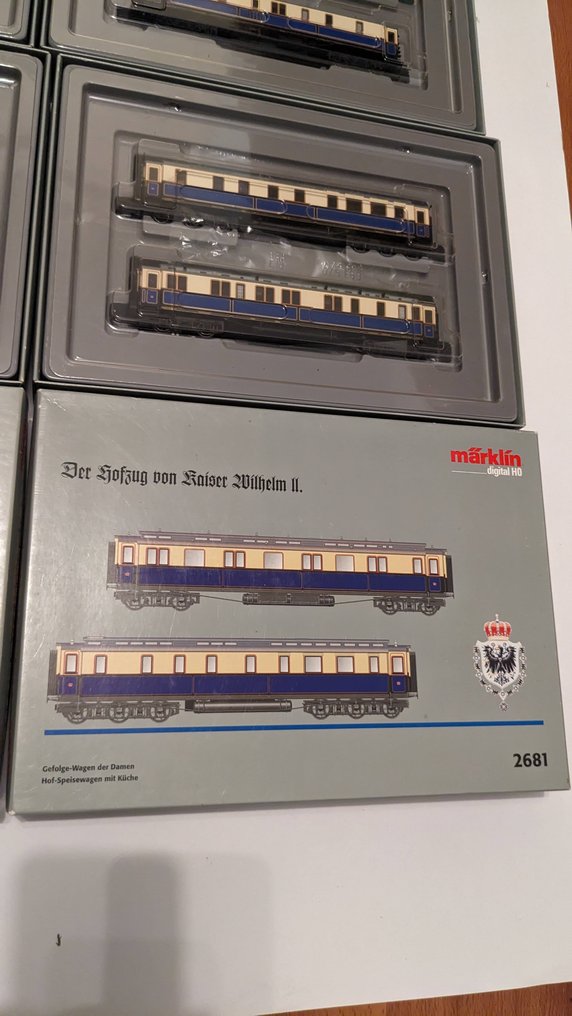 Märklin H0 - 2681 - Tren a escala (4) - Zevendelige 'Hofzug Kaiser Wilhelm II', en embalaje original, incluyendo libretos y accesorios. - KPEV #4.3