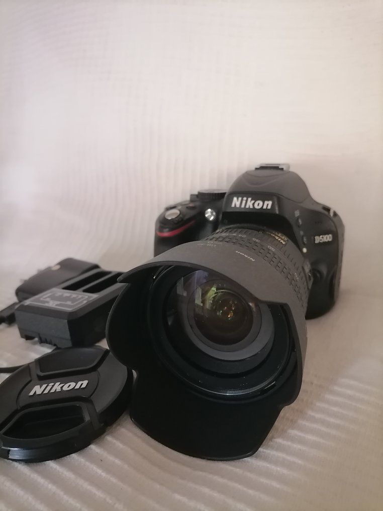 Nikon D5100, AF-S DX 18-70/3.5-4.5G ED Digital camera #1.0