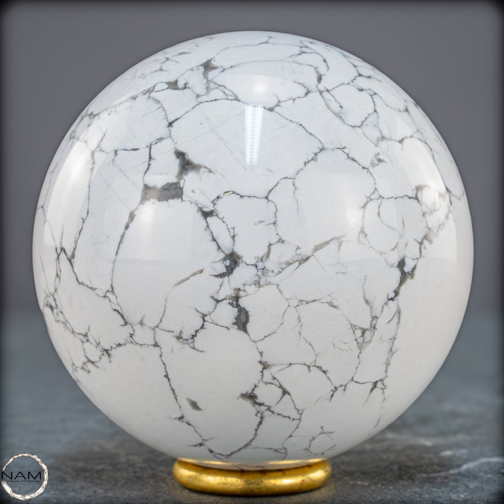 Σπάνια φυσική σφαίρα Howlith από τον Καναδά. Αριστούργημα της φύσης.- 626.39 g #4.3