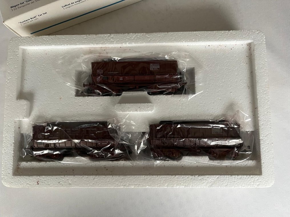 Märklin H0轨 - 48444 - 模型火车货车组 (1) - 一组由三辆棕色推土机组成的套装 - NMBS #1.0