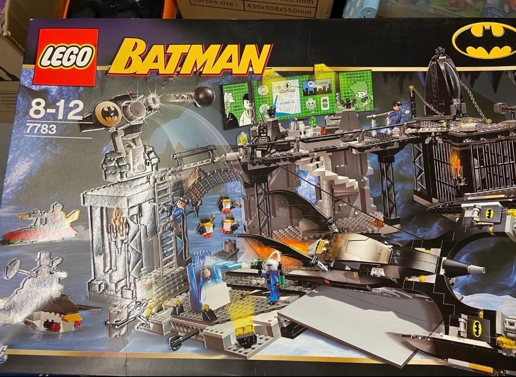 LEGO Set - 7783 - DC Super Heroes - The Batcave #1.0