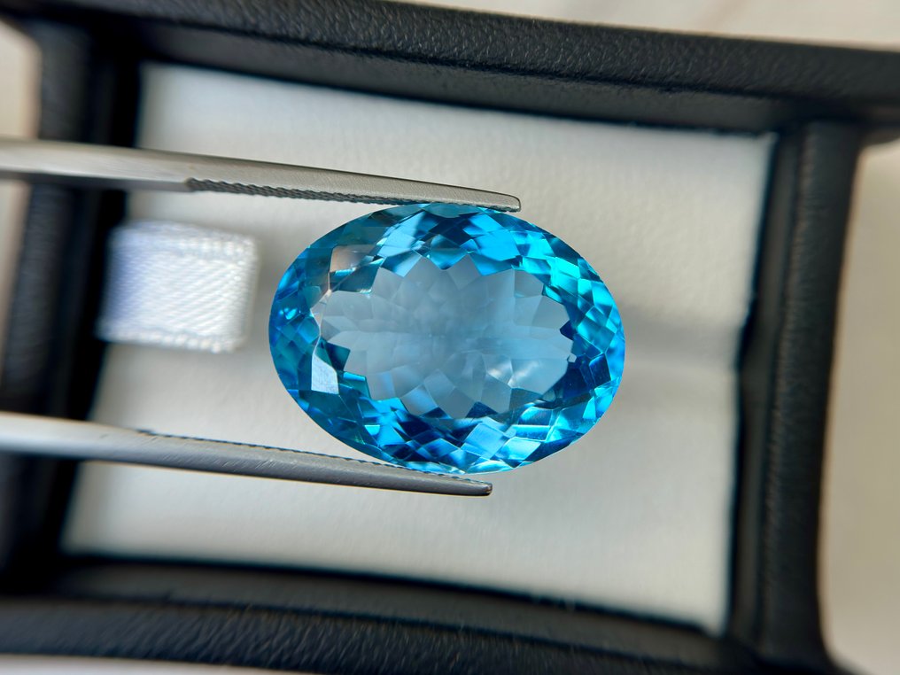 没有保留价 - 1 pcs  蓝色 黄宝石  - 29.45 ct - 国际有色宝石协会（ICA GemLab） - 令人惊叹的光泽蓝色碧玺 #4.3