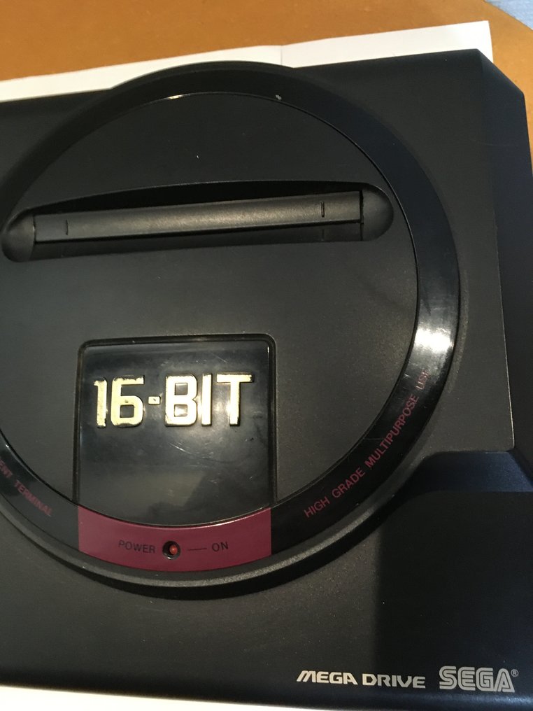 Sega - Mega Drive - (16-Bit Console) Japanese version. - Spelcomputer #3.2