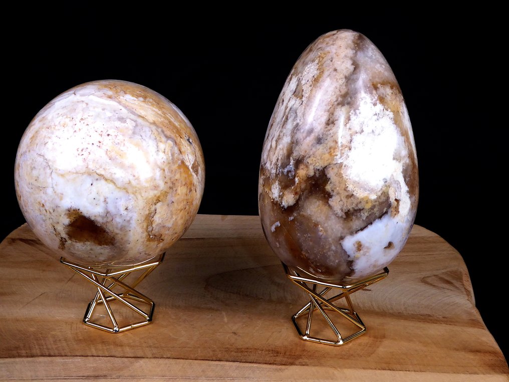 NO RESERVE PRICE: Wit Opaal .....Ei en Bal Bal + Ei - Height: 120 mm - Width: 97.1 mm- 2052 g - (2) #1.0