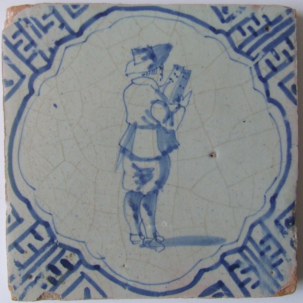  Tile - Village crier in a sculpted list. - 1600-1650  #4.3