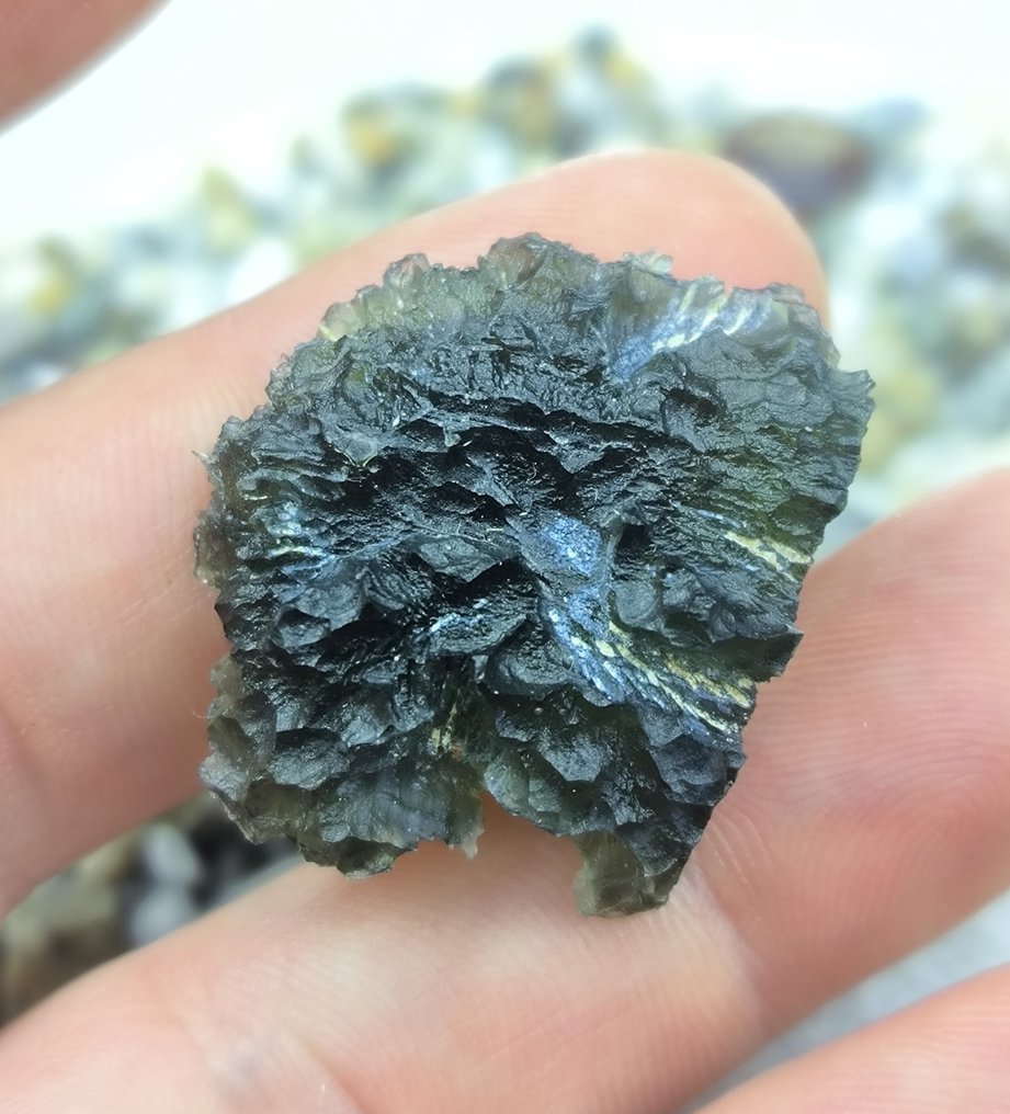 Moldavite di Besednice, Boemia del Sud - Altezza: 33 mm - Larghezza: 26 mm - 9.8 g #2.1