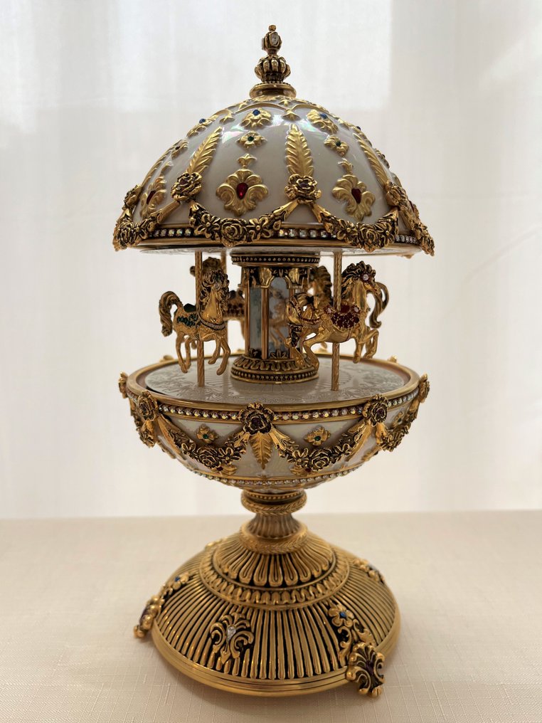 法贝热鸡蛋 - Fabergé 帝王旋转木马蛋,Fabergé之家 - 瓷 - 法贝热风格的蛋 #3.2