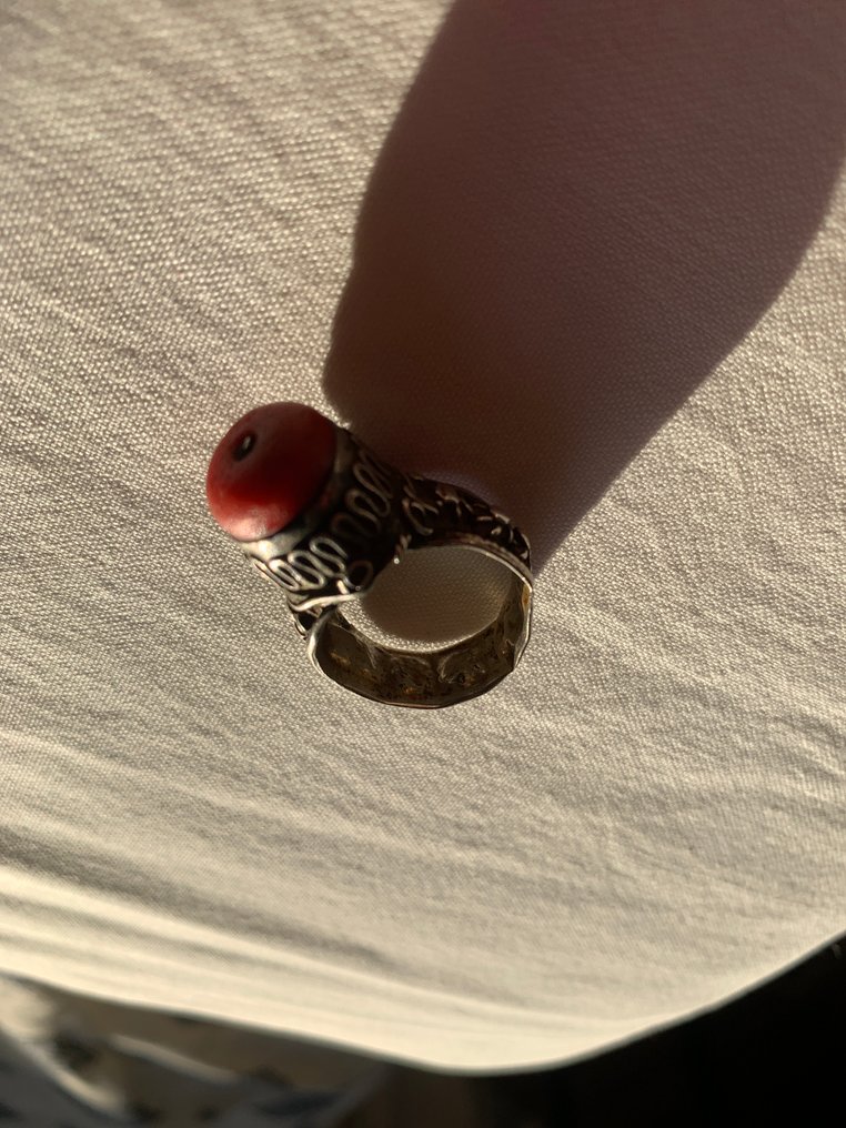 古老的也门贝都因戒指 - 银色和珊瑚 - 也門 - 20世紀初 #3.2