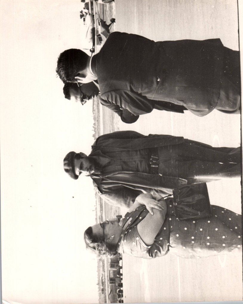 Alberto Korda (1928–2001) - Unseen Private Fidel Castro Havana Airport Cuban Commander, 1960 #1.0