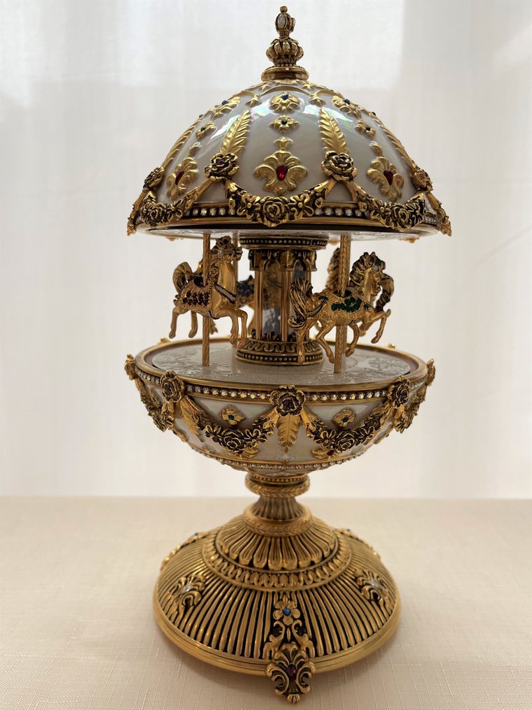 法贝热鸡蛋 - Fabergé 帝王旋转木马蛋,Fabergé之家 - 瓷 - 法贝热风格的蛋 #4.3