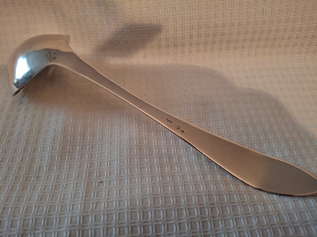Mestolo per salsa - Antica cucchiaio da zuppa in argento del XIX secolo, probabilmente tedesco, periodo 1880, in - .800 argento - Zilveren Juslepel #4.3