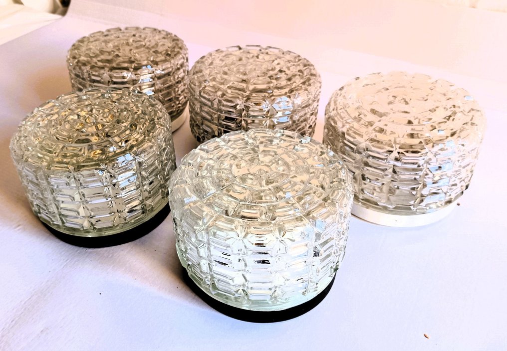 Ceiling lamp - Crystal and chromed steel - Set of five ceiling fixtures with cut glass. #1.0