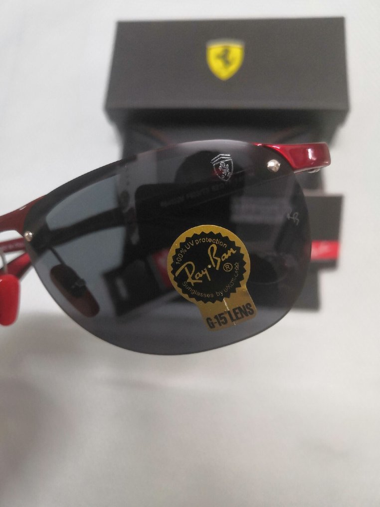 Ray-Ban - POS (point of sale advertising object) #3.2