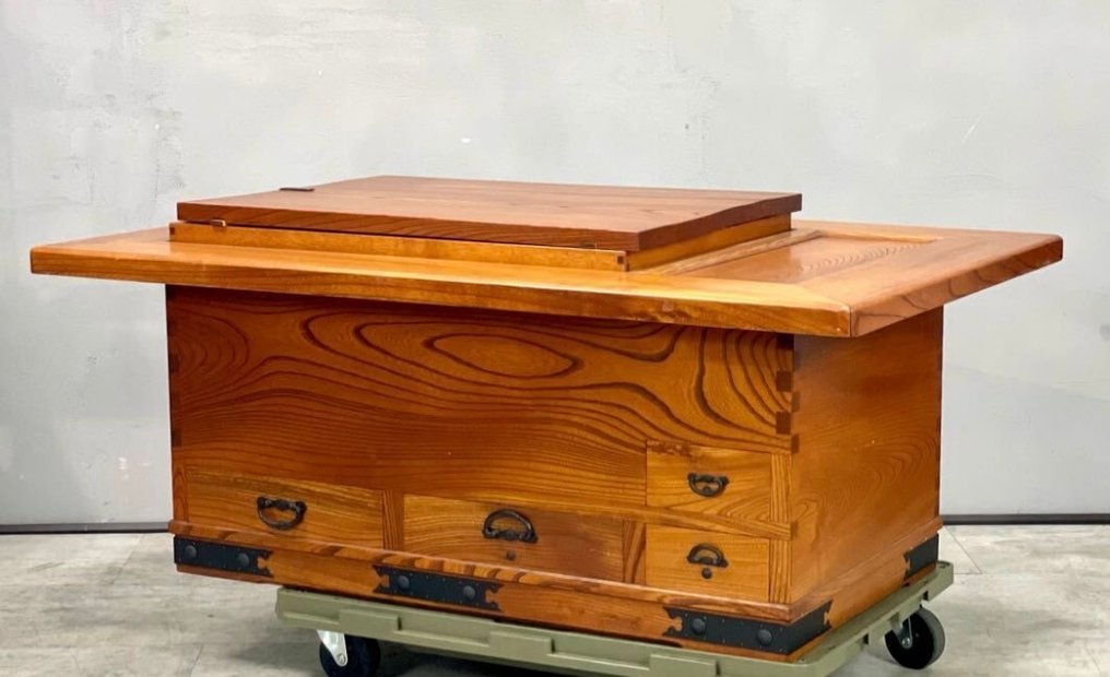 木头，铜，铁 - 日本传统的 hibachi 柜子 - 昭和年代(1926-1989) #1.0