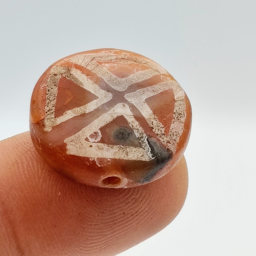 Ancient Burmese, Pyu States Etched Agate Bead Talisman with Special Design - 21 mm  (No Reserve Price) #3.2