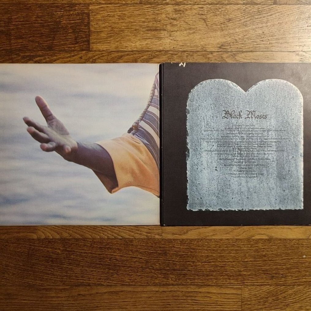 Isaac Hayes - Black Moses -1st Italian Pressing - Multigatefold, Fold-Out Sleeve - LP Album (stand-alone item) - 1st Pressing - 1972 #4.3
