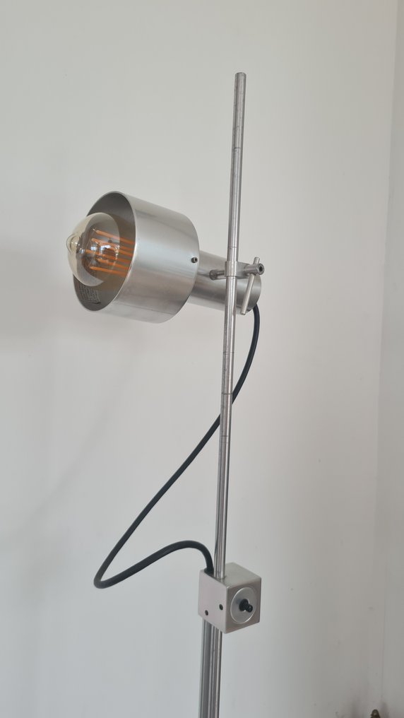 Peter Nelson - 落地燈 - 鋁 #4.3