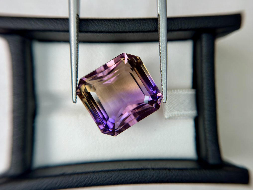 没有保留价 - 1 pcs  紫色, 黄色 紫黄晶  - 29.99 ct - 国际有色宝石协会（ICA GemLab） - 完美惊艳的紫黄晶 #2.1