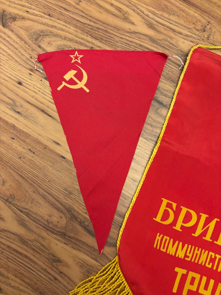 Russie - Drapeau - Sovjet vaantje met twee wimpels #3.2