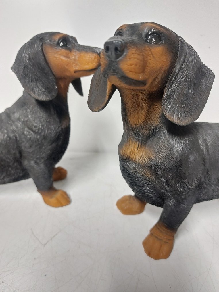 Statue, tuin beeld van een teckel - 20 cm - polyresin #1.0