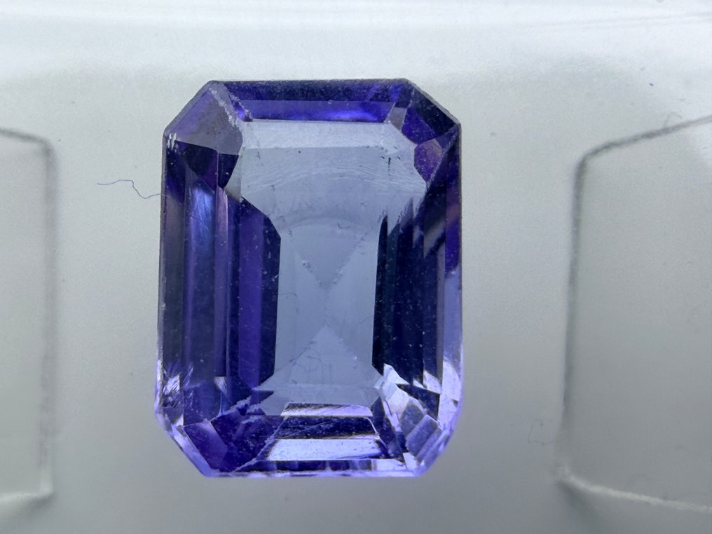 紫罗兰色, 蓝色 坦桑石  - 2.21 ct - 安特卫普宝石检测实验室（ALGT） - 紫蓝色 #4.3