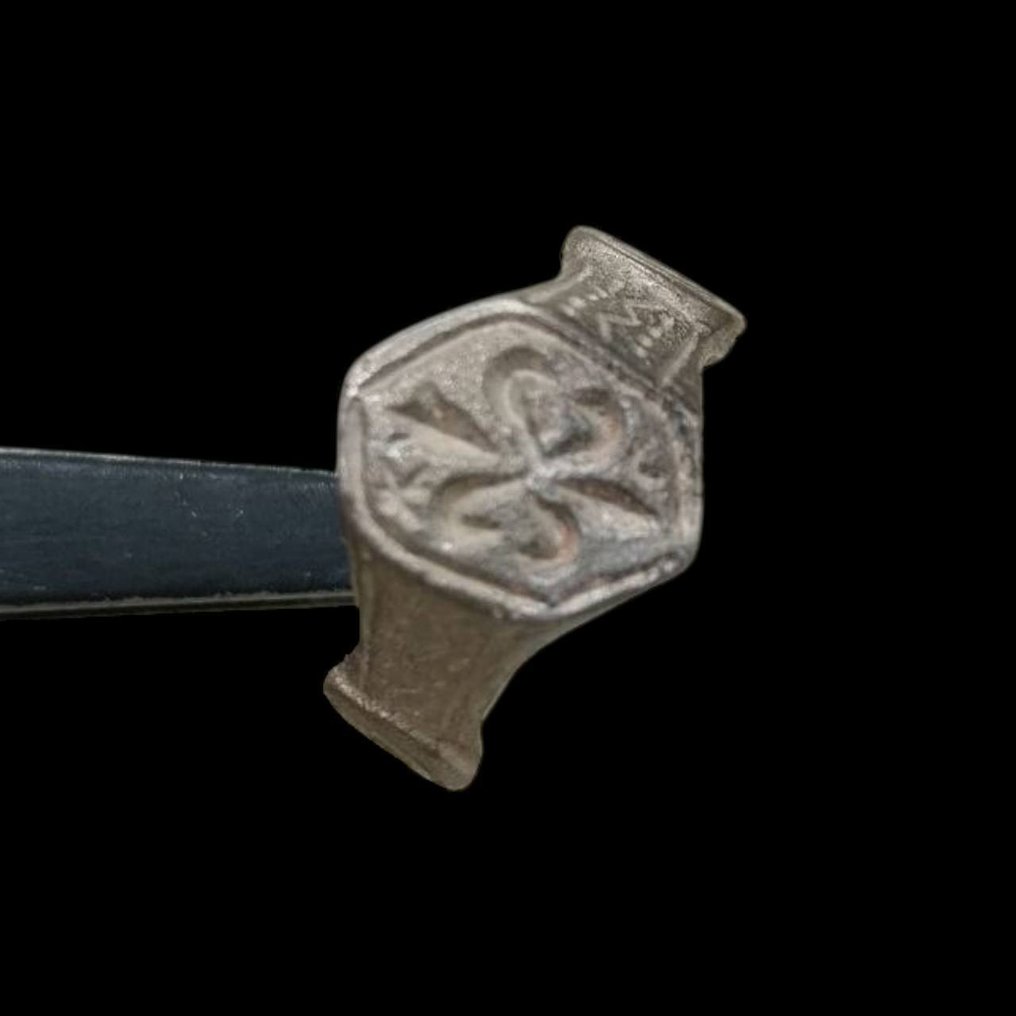 中世纪 百合花银戒指  (没有保留价) #1.0