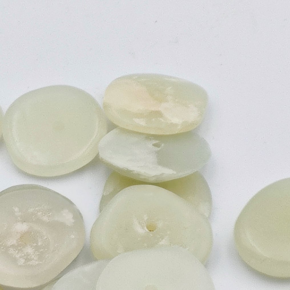 漢蒙語系 玉 衣物装饰品 - 21 mm  (沒有保留價) #1.0