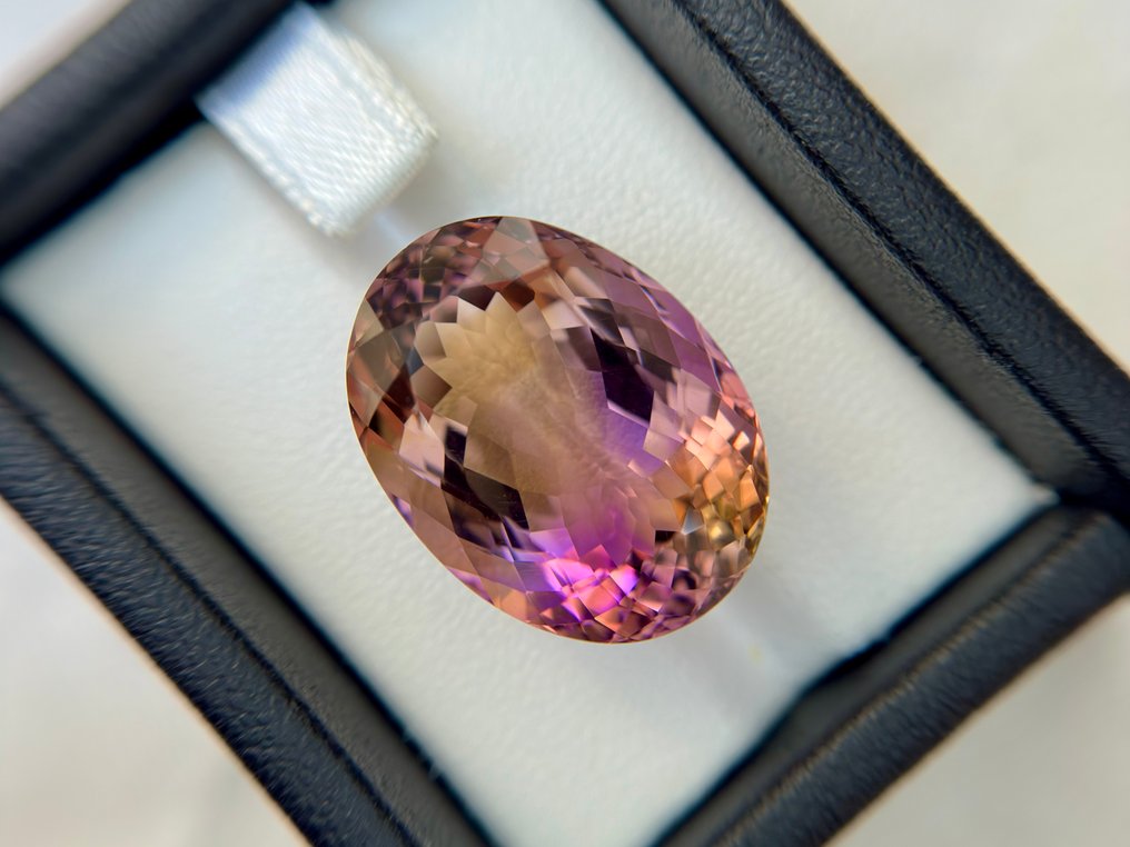 χωρίς τιμή ασφαλείας - 1 pcs Μωβ, Κίτρινο Αμετρίνης - 27.89 ct - Διεθνής Ένωση Έγχρωμων Πολύτιμων Λίθων (ICA GemLab) - Άριστης ποιότητας Αμετρίνα #1.0