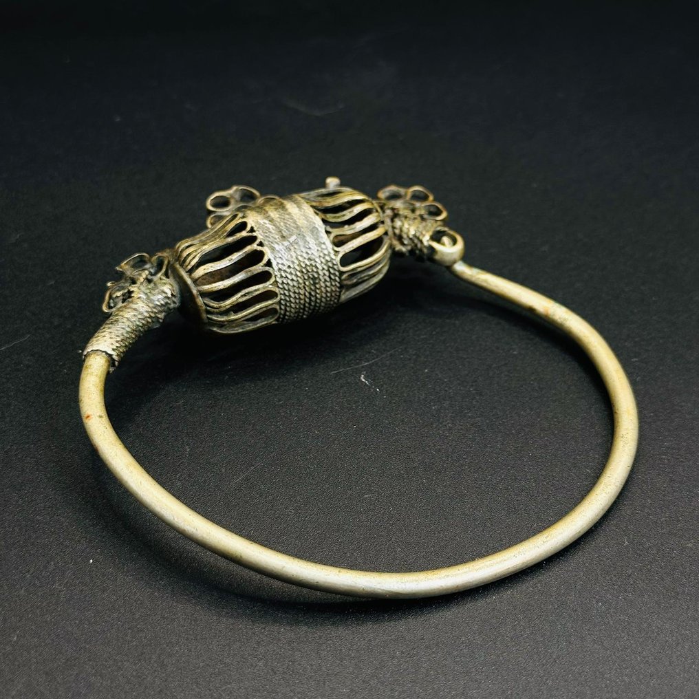 Αντίκα φυλετικό βραχιόλι από κράμα μετάλλων, Αραβική Χερσόνησος, αρχές του 20ού αιώνα. - Βραχιόλι #3.2