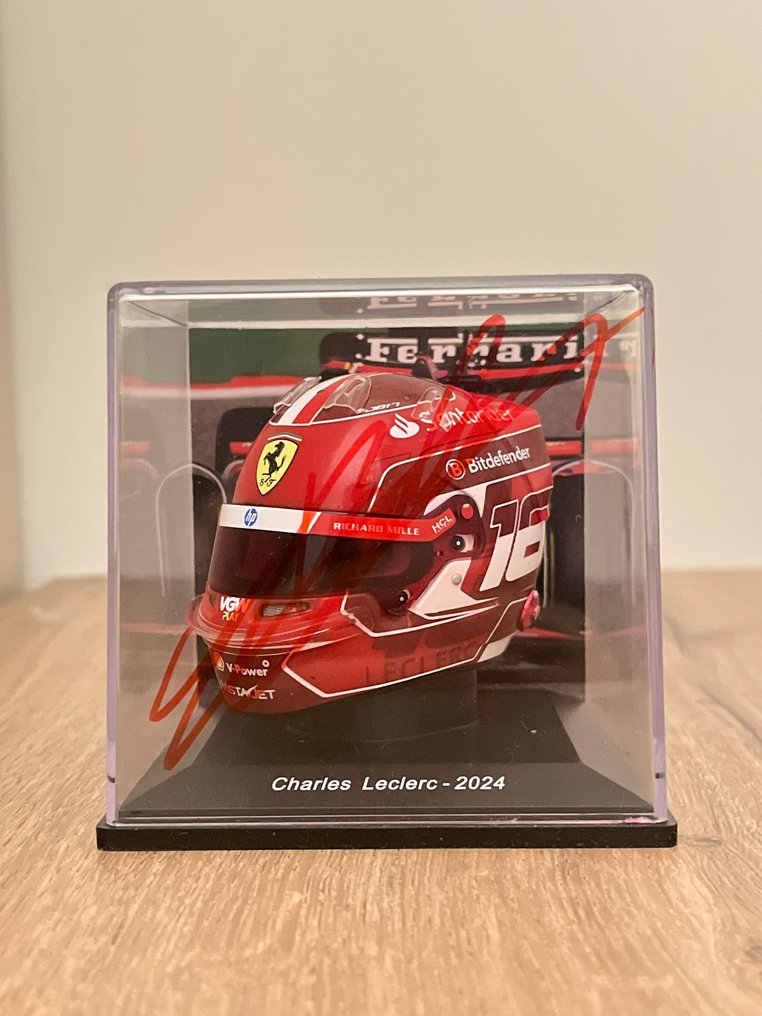 法拉利 - Charles Leclerc - 2024 - 比例1/5头盔  #1.0