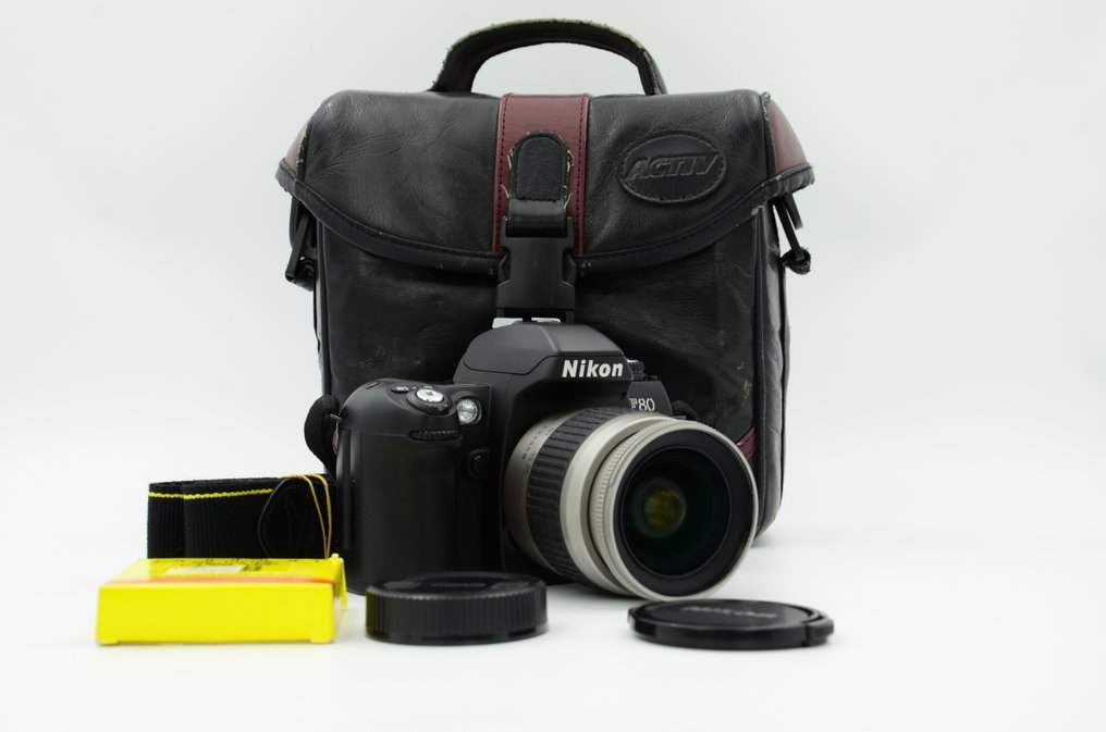 Nikon F80 + Nikon AF Nikkor 28-80 F3.3-5.6G Egylencsés reflex fényképezőgép (SLR) #1.0