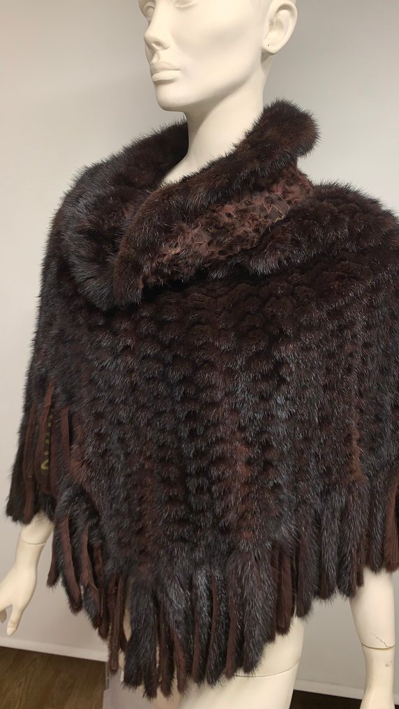 Artisan Furrier - Fur coat #3.2