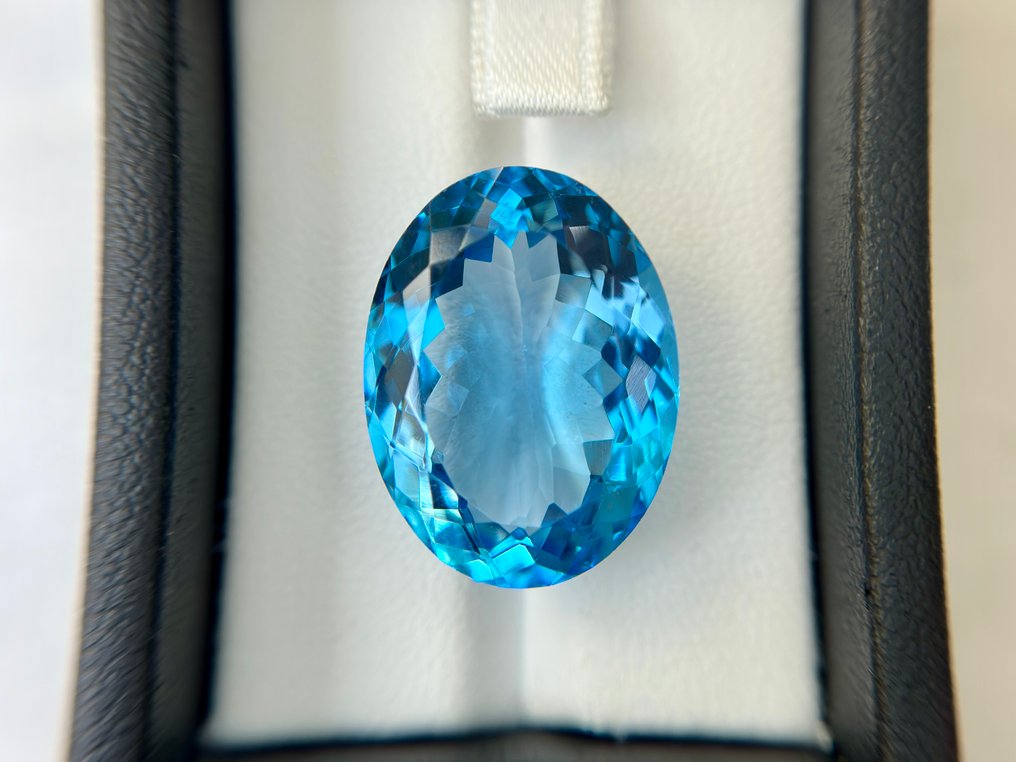 没有保留价 - 1 pcs  蓝色 黄宝石  - 29.45 ct - 国际有色宝石协会（ICA GemLab） - 令人惊叹的光泽蓝色碧玺 #1.0