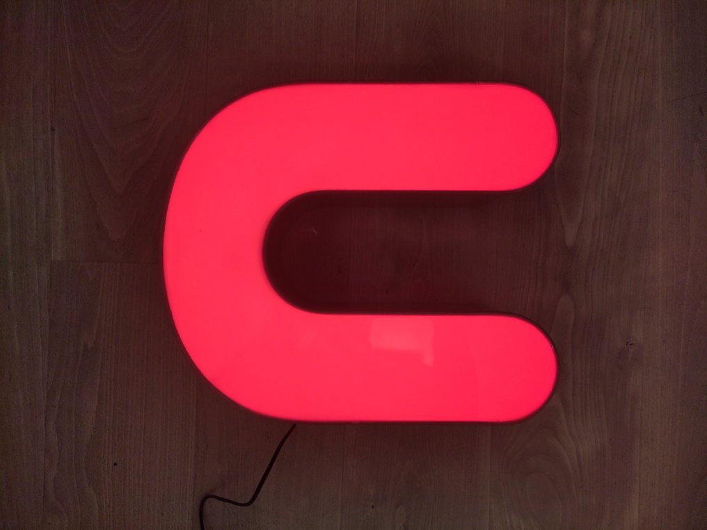 Industrielt udstyr - Lysbogstav typografi 'U' 'N' 'C' - Tyskland #3.2