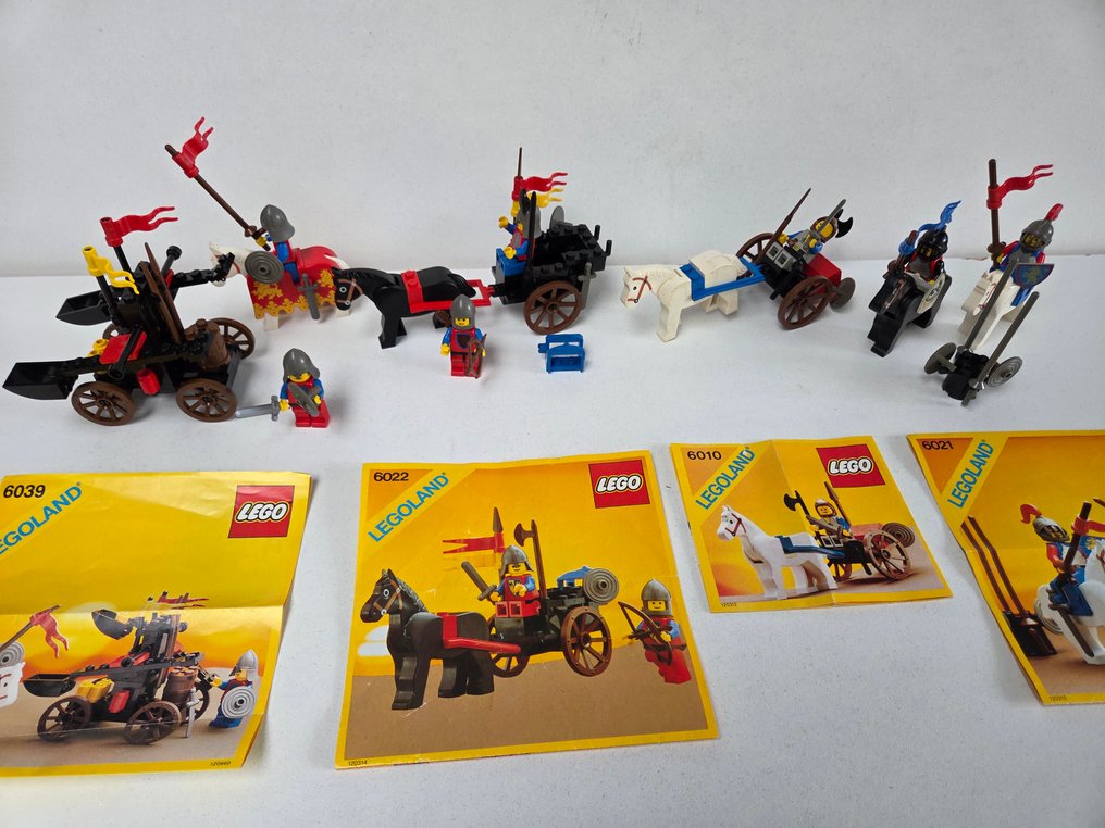 Lego Set - Castle - Jousting Knights 6021 + Supply Wagon 6010 + Horse Cart 6022 + Twin-Arm Launcher 6039 #1.0