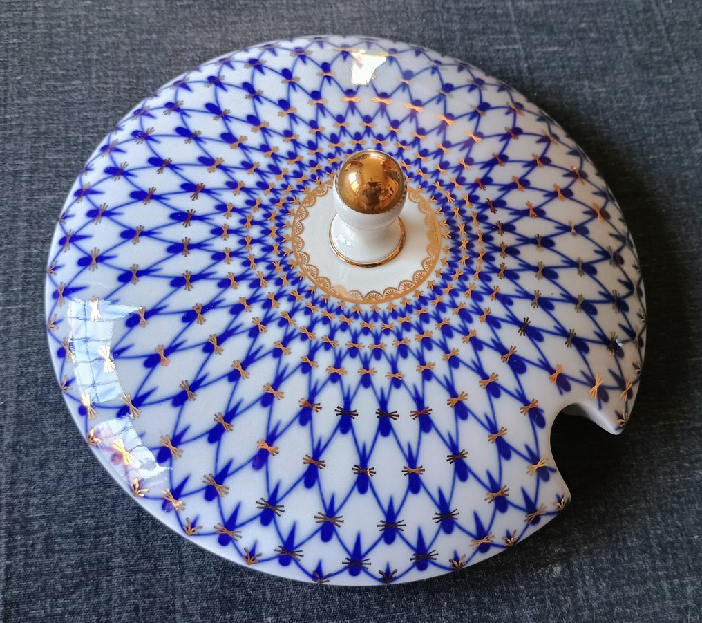 Lomonosov Imperial Porcelain Factory - Dinner service - Cobalt Net - 24kt gold - Cobalt blue and gold #1.0